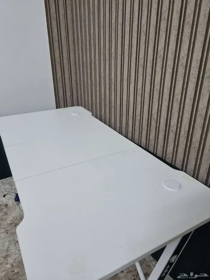 طاوله قيمنق T اصليه جديده 0