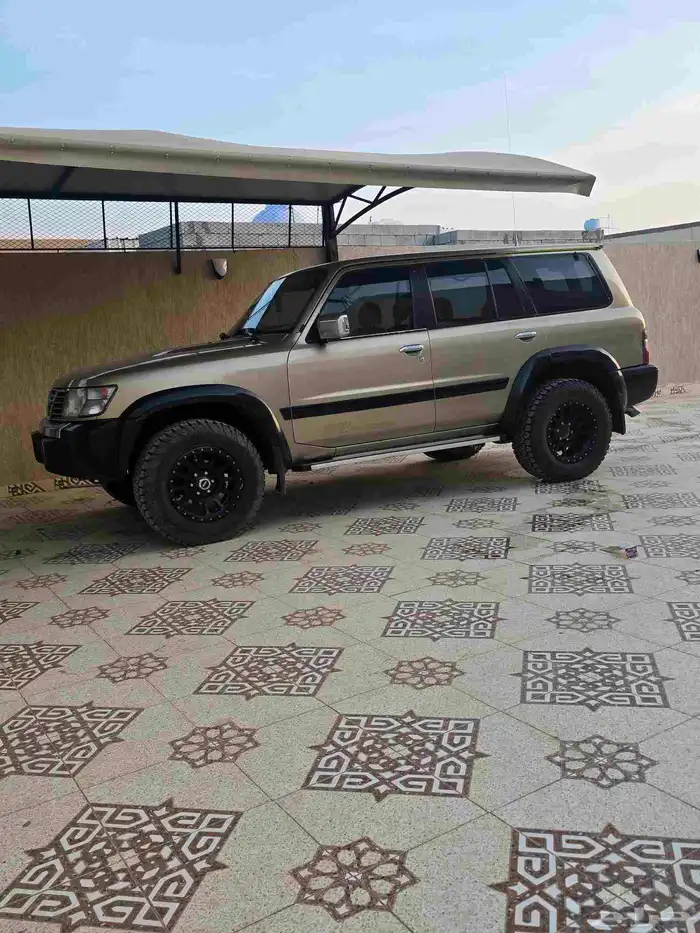 جيب مجهز نيسان بترول سفاري موديل 99 مرشوش تجميلي الممشى 514 0
