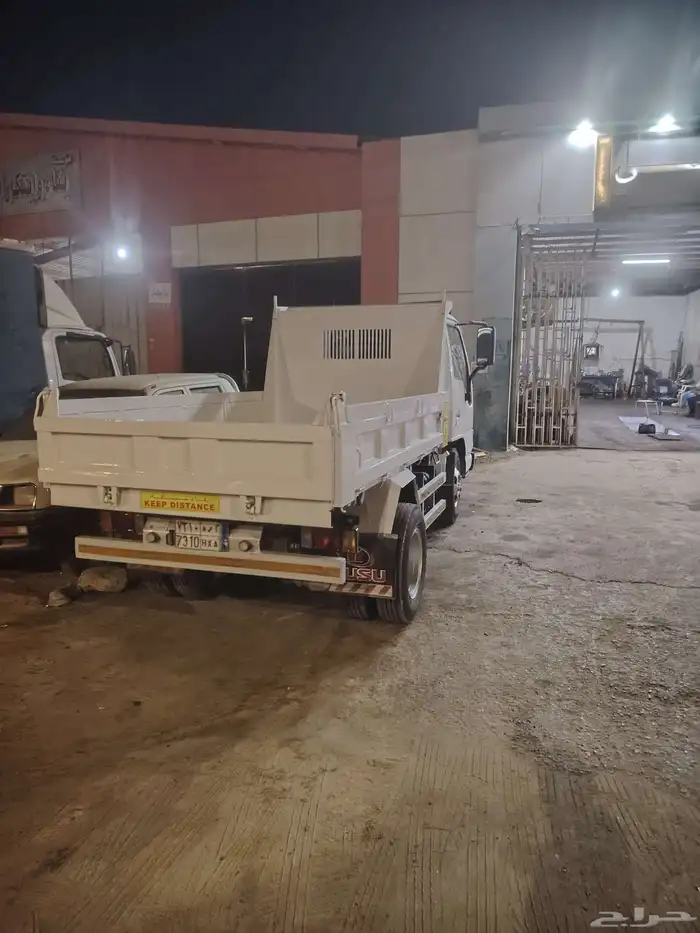 قلاب ايسوزو 2004 بكب نصف نقل 2