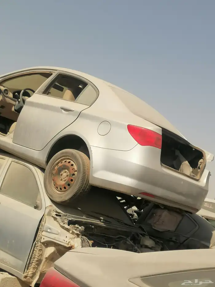 ام جي 2013 قطع غيار فقط تشليح الروابي الخضراء لبيع قطع غيار 0
