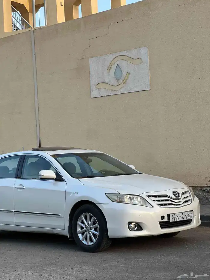 تويوتا كامري فل كامل قير عادي 2011 4