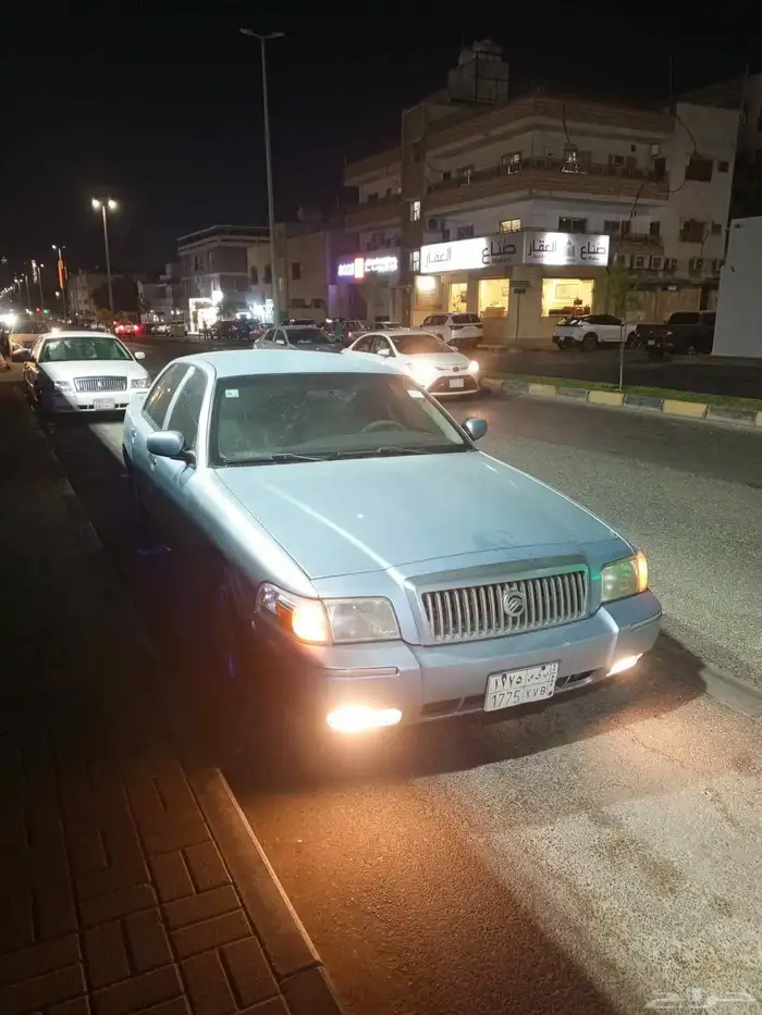 فورد ماركيز 2010 امريكي 2