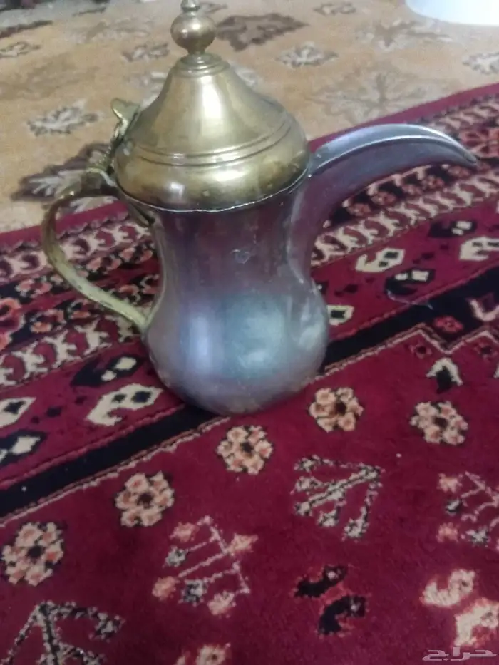 دله فضيه وأبريق معدن 1