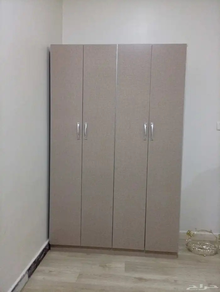 دولا ملابس شبه جديد 0