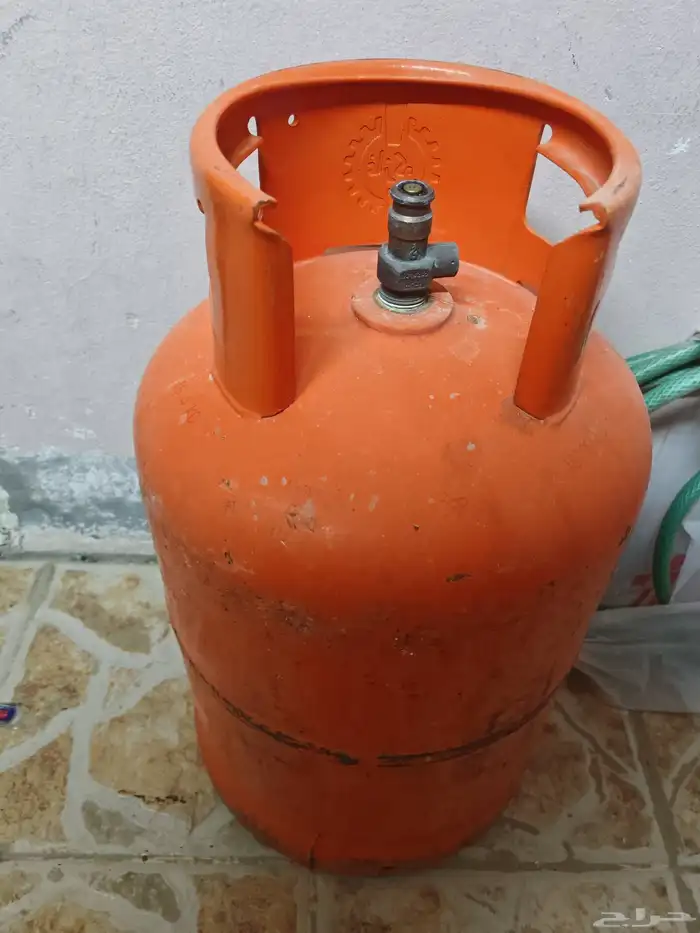 اسطوانة غاز للبيع ب200 ريال فاضي 1