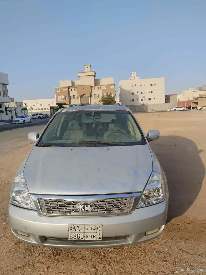 كيا كرنفال للبيع استخدام او تشليح 4