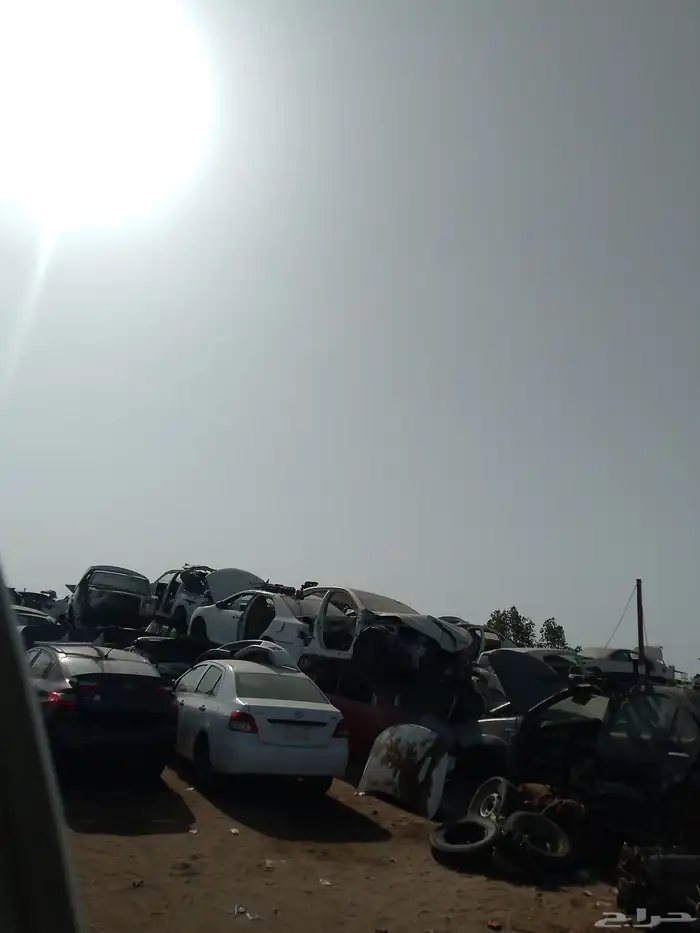 يوجد لدينا جميع انواع قطع الغيارات 0
