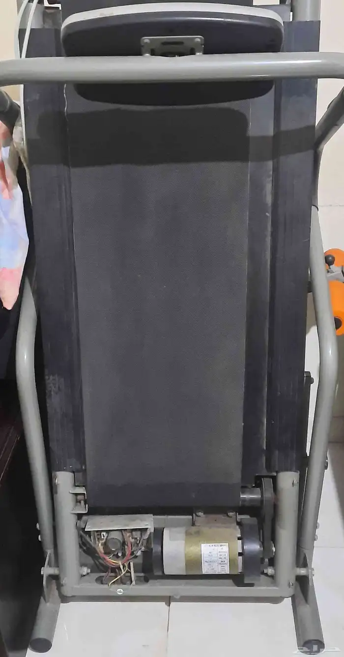 سير رياضي يحتاج لتصليح 100 ريال 0