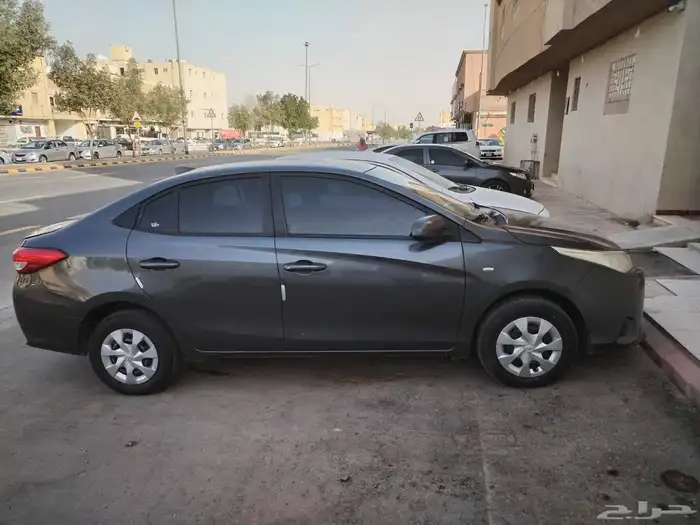 تويوتا يارس موديل 2021 4