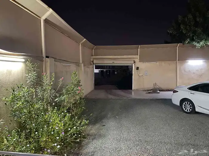 للبيع استراحة بعداد كهرباء حي الحرازات غرب الممشى 2
