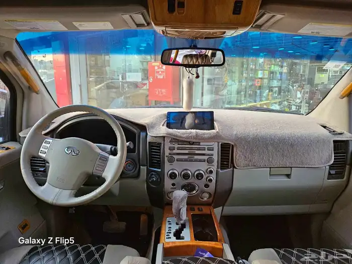 Infinity QX-56 for immediate sale. engine gearbox excellnt 2