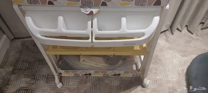 اشياء للبيع في غرفة نوم وأشياء أخرى 6