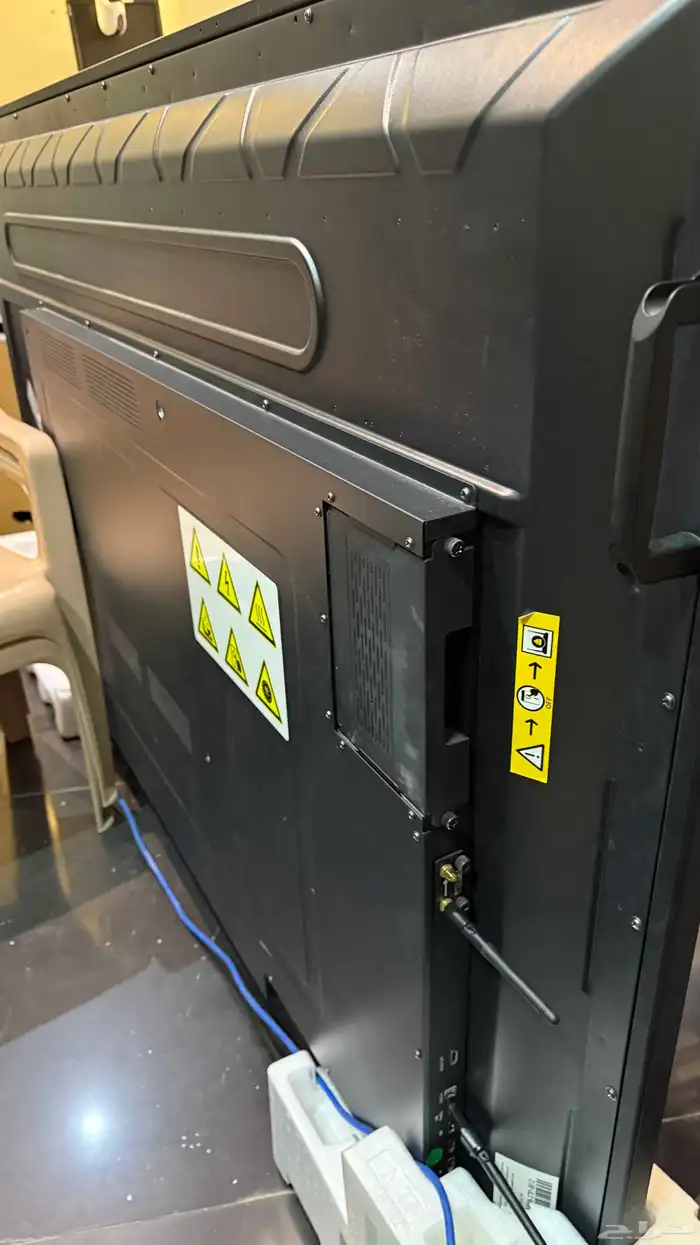 شاشات تفاعلية 75 بوصه تعمل بالمس 4