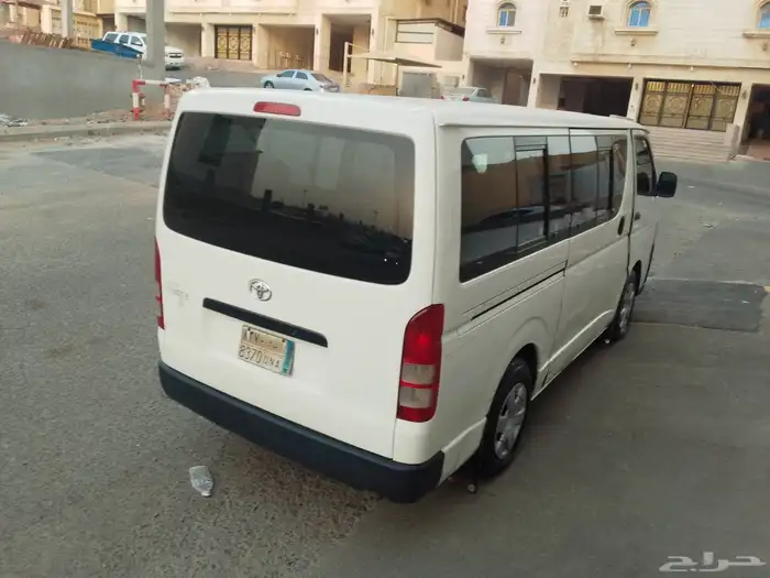 تويوتا باص ركاب 2013 1