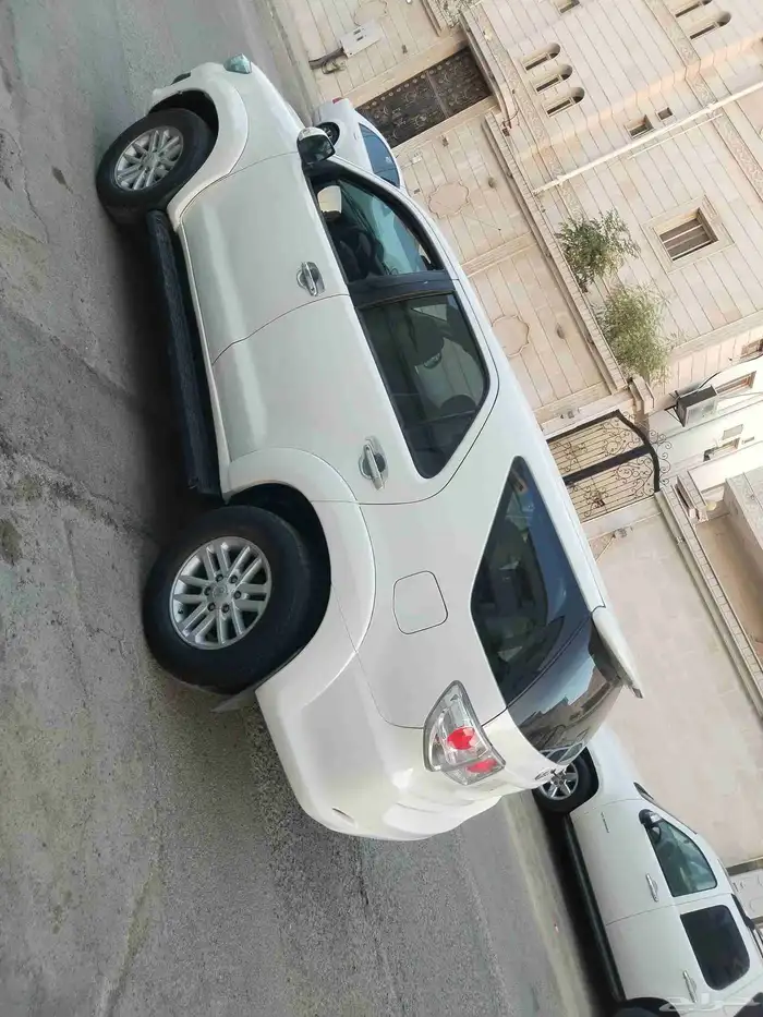 فورتنشر 2012 قير اتوماتيك دبل 4سلندر 2