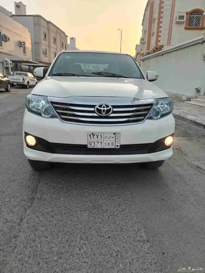 فورتنشر 2012 قير اتوماتيك دبل 4سلندر 0
