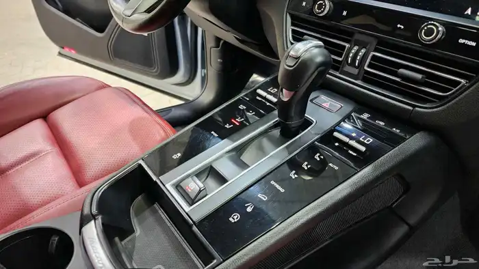 بورش ماكان 2022 19