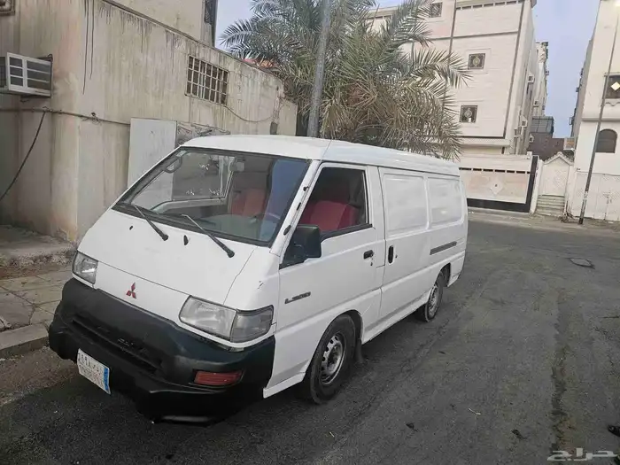 باص بضاعه ميتسوبيشي 2008 5