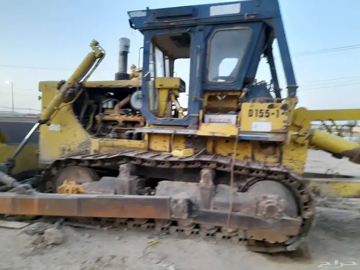بلدوزر كوماتسو 5