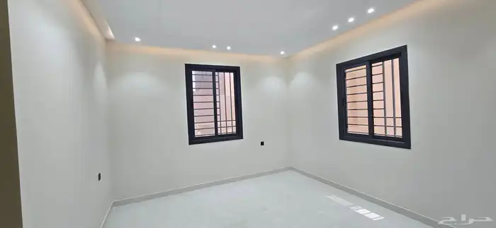 للبيع فيلا دورين وملحق 8 غرف نوم حوش ومدخل سياره 24