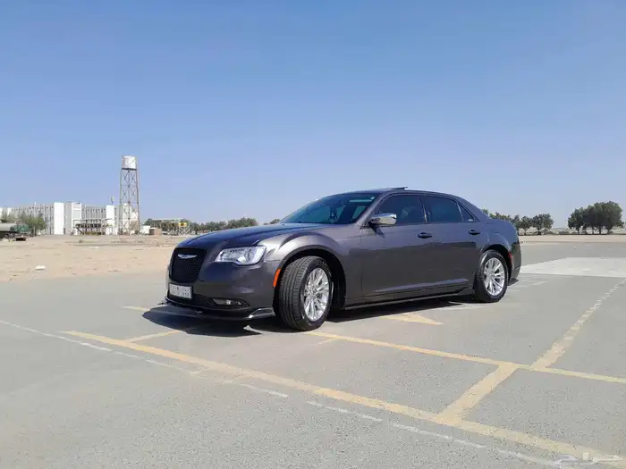 كرايسلر 300C موديل 2022 1