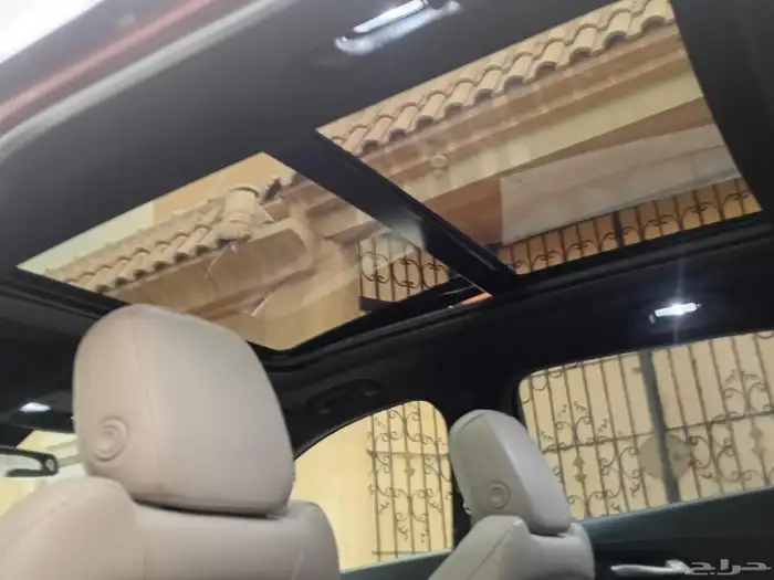 كاديلاك XT4 2019 10
