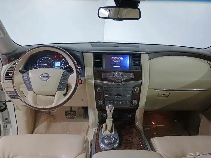 نيسان باترول 400 بلاتينيوم 2014 14