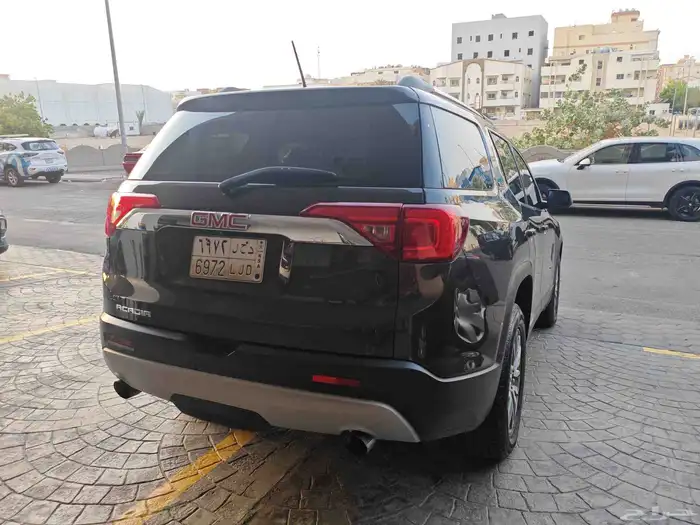 2017 GMC Acadia SLE V6 36 7