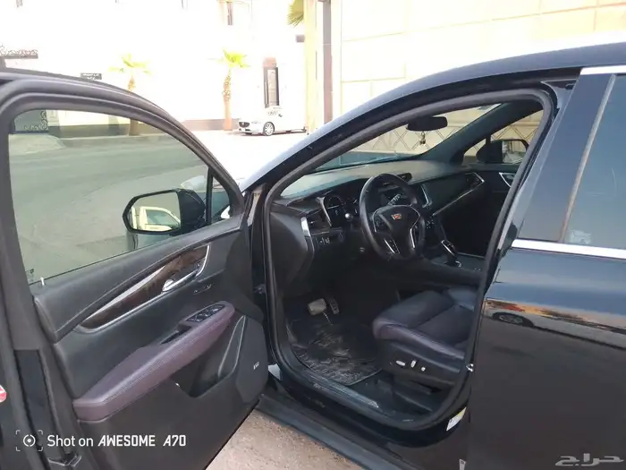 كاديلاك 2017 XT5 وكاله للبيع 13