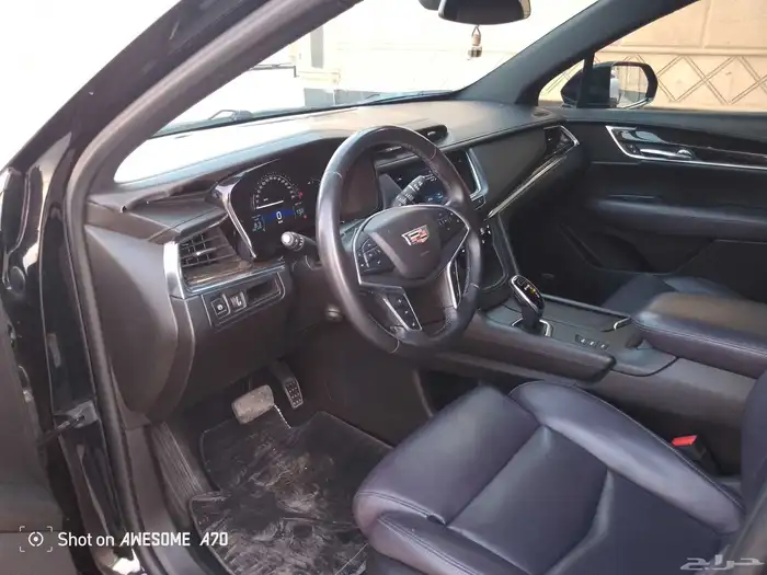 كاديلاك 2017 XT5 وكاله للبيع 11