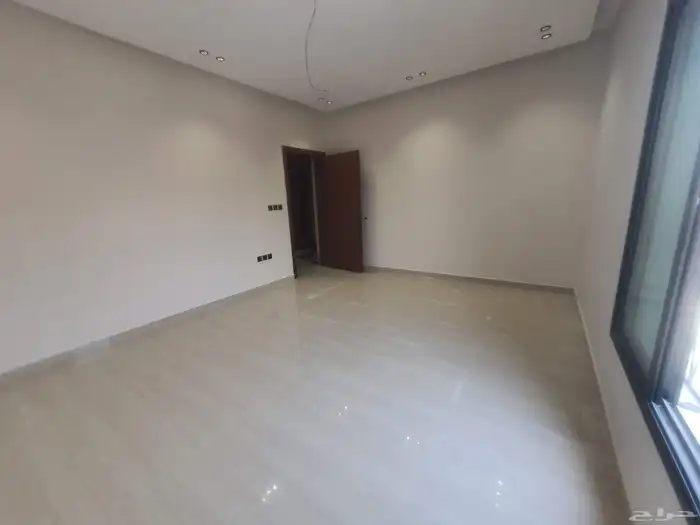 للبيع شقه تمليك علويه دبلكس جديده فى حى احد بالدمام 3