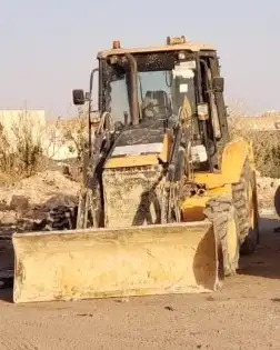 جي سي بي للايجار والله يرزق الجميع 2