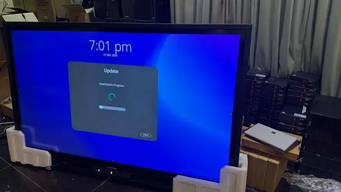 شاشات تفاعلية 75 بوصه تعمل بالمس 0