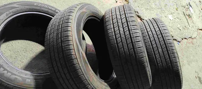 كفرات زيتوام كواري مقاس 225 60 18  تاريخ 2024 9