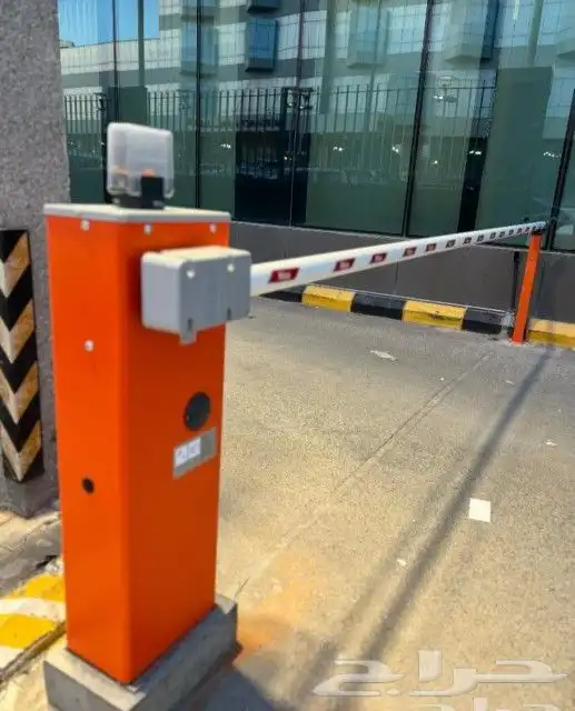 كاميرات مراقبه حاجز مواقف للسيارات بواب دخول لليسارات الاقفا 5