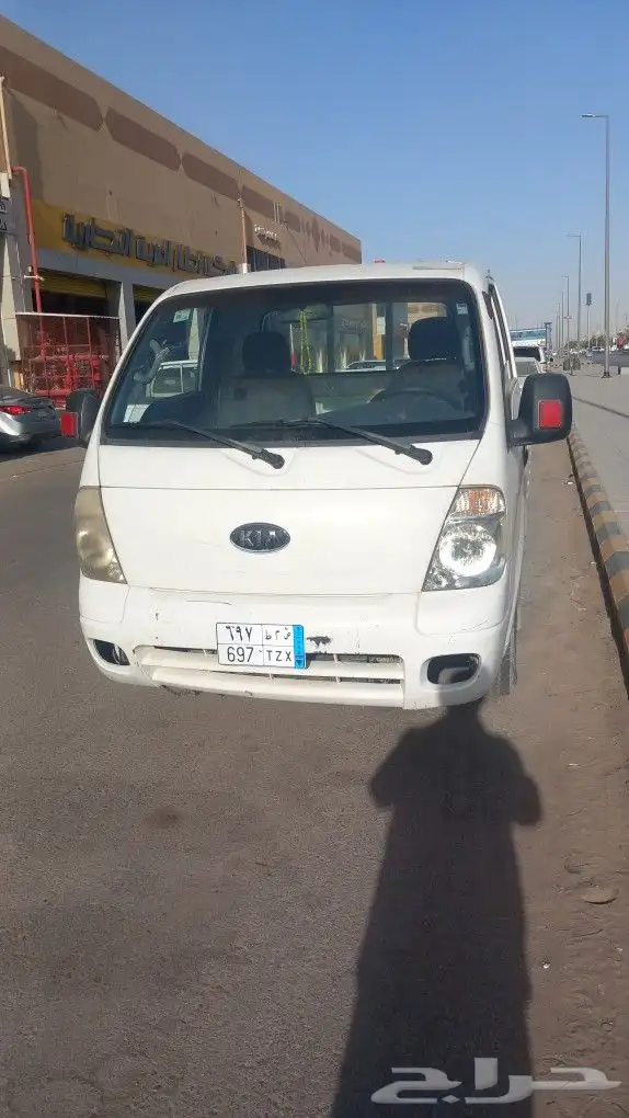 دينا كيا للبيع موديل 2005 2