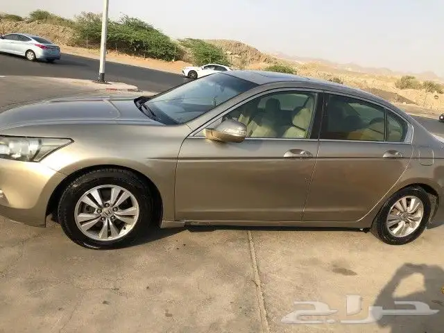 هوندا اكورد موديل 2010 مفحوصه ومجدد للبيع 3