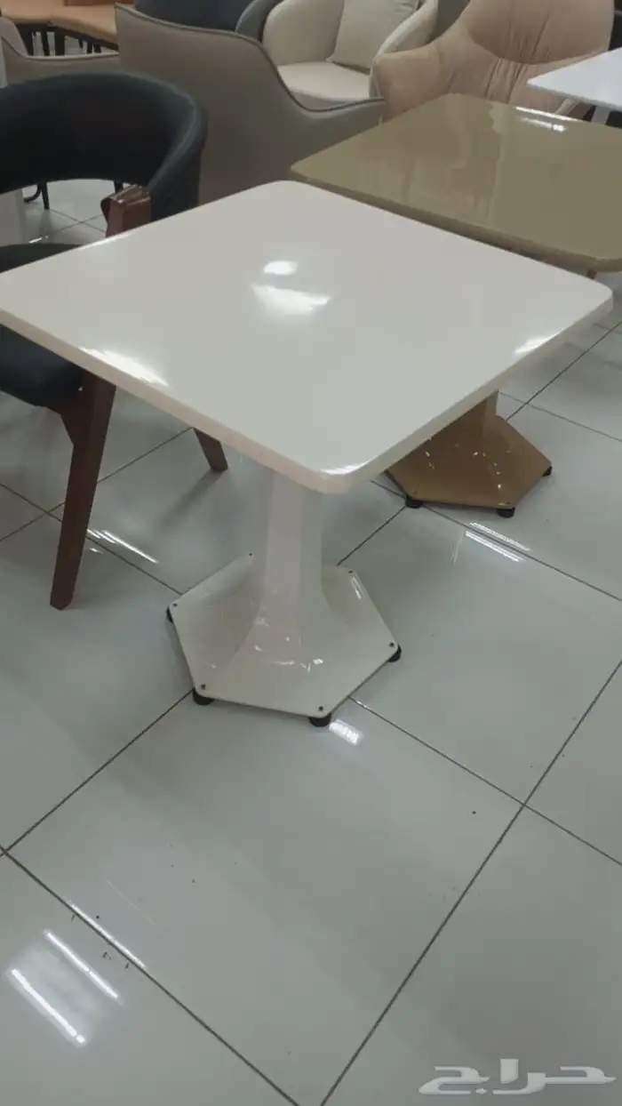 طاولات كافيه ذهبي 8