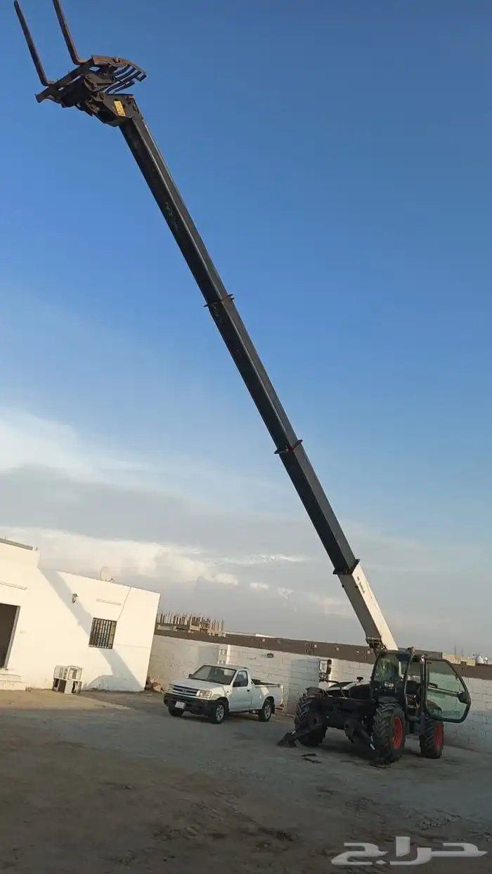 رافعه تليسكوبية 2014 Bobcat ( بوم 17 متر ) شوكة   بكت 1