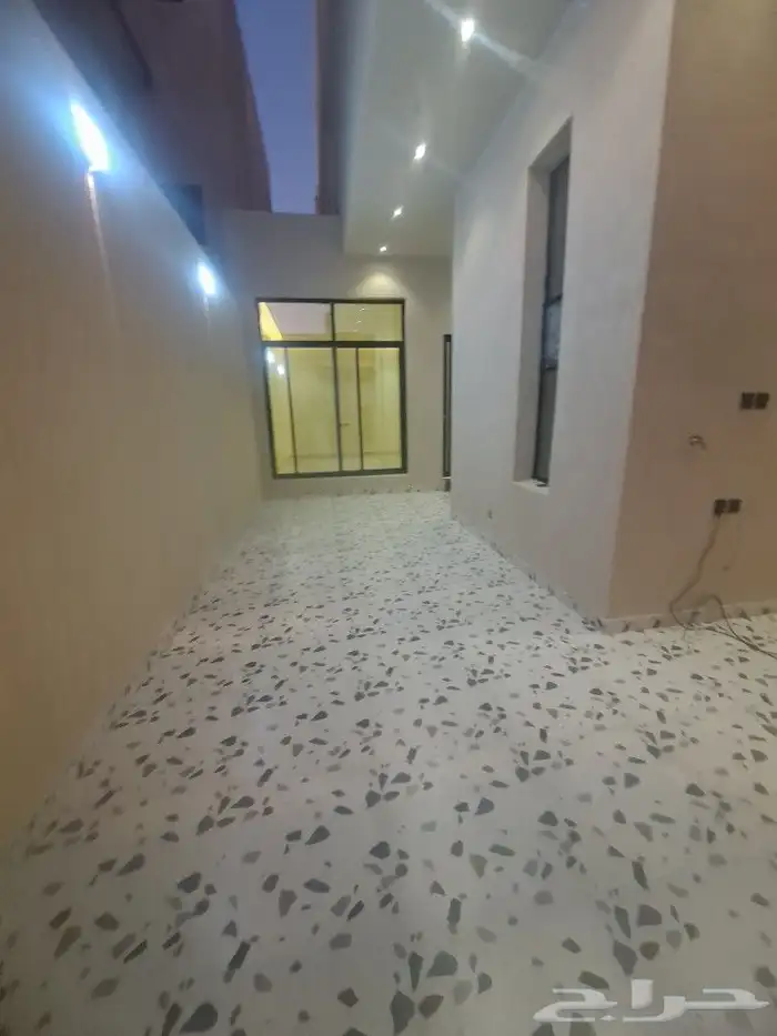 فلل دبلكس في حي طويق 1
