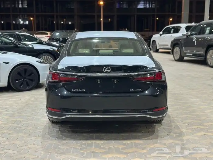 لكزس سعودي ES 2025 12