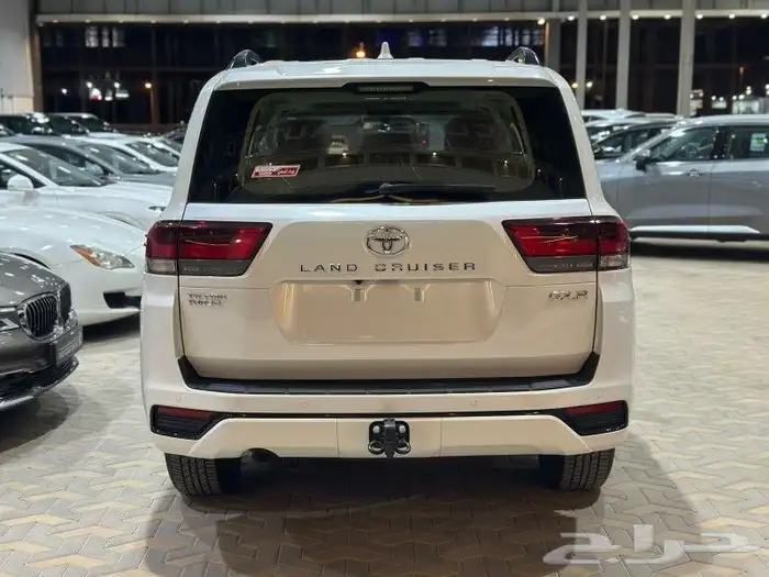 تويوتا لاندكروزر ديزل GXR L2 2025 6