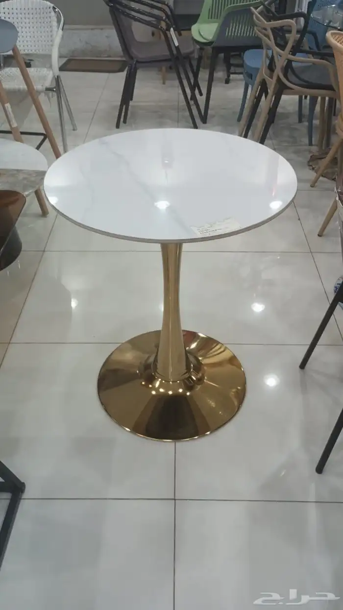طاولات كافيه ذهبي 0
