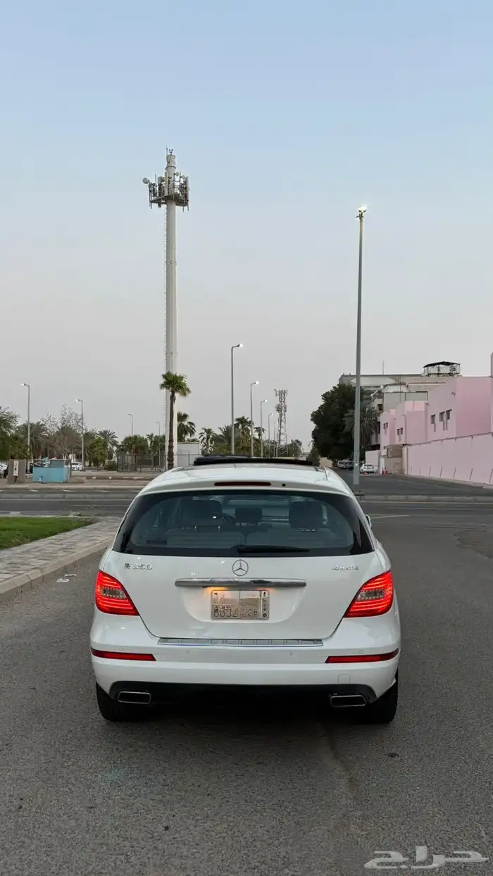 مرسيدسR350 موديل 2012 المحرك ستة سلندر جفالي 4