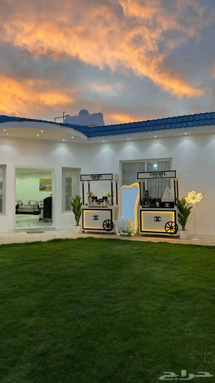 كورنر عطور وكورنر قهوة طاولات طعام وستقبال وطاولات 0