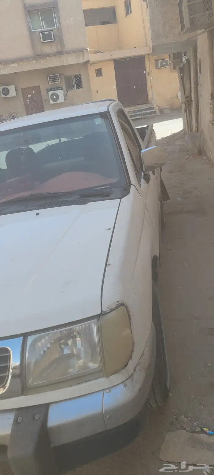 سيار نيسان موديل 2001 1