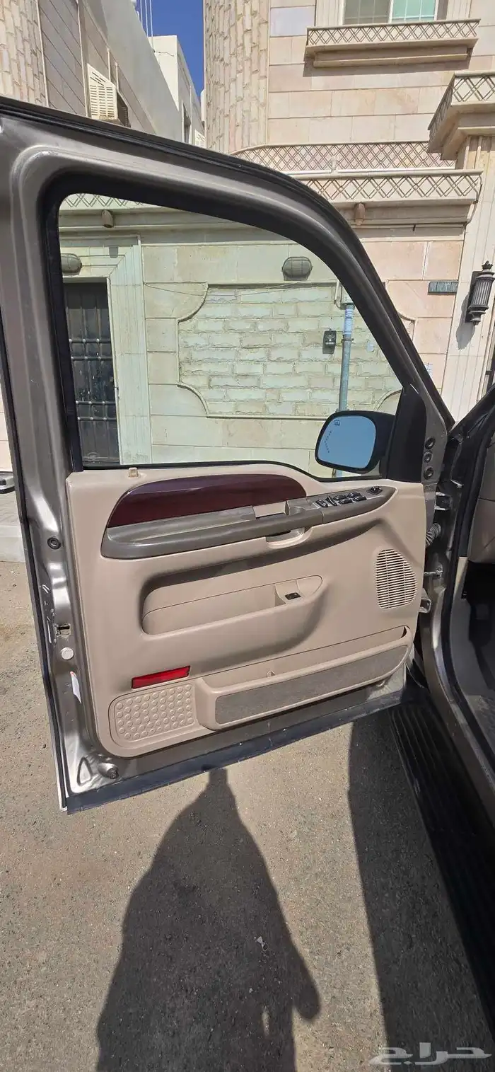 فورد اكسكيرجن 2005 4