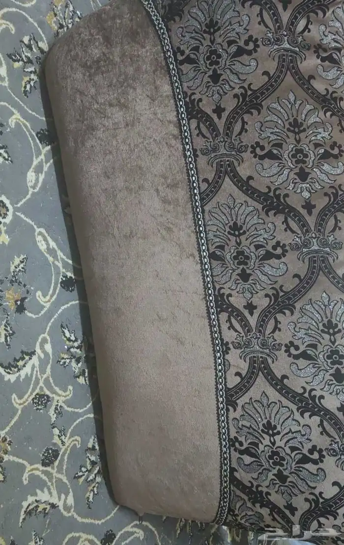 مساند عدد 14 حبة مستعملة نظيفة ب 500 ريال 0