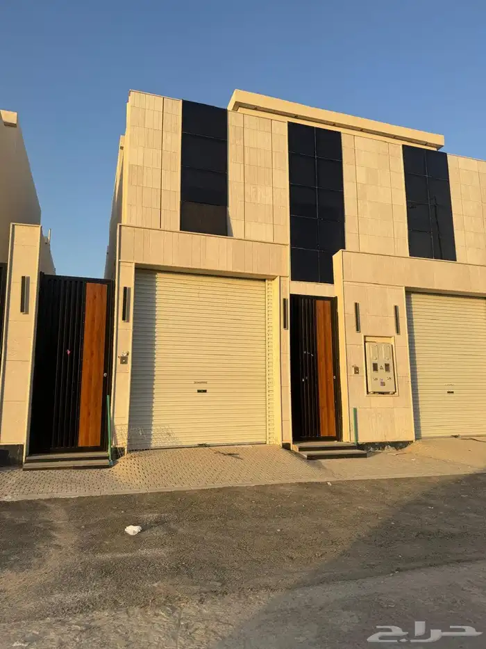 فيلا للإيجار جديدة تاون هاوس في عكاظ 0