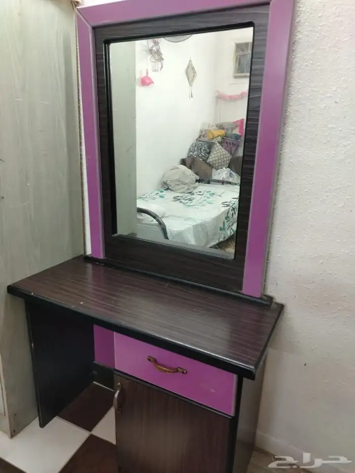 تسريحه او طاوله امورها سليمه نفس الي فصوره سليمه 0